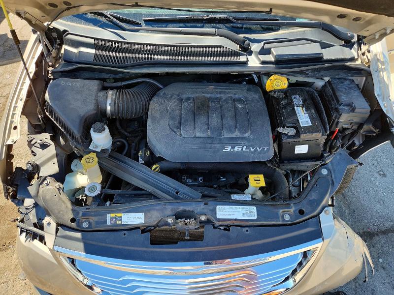 53558366 :رقم المزاد ، 2C4RC1BG2GR205866 vin ، 2016 Chrysler Town & Country مزاد بيع