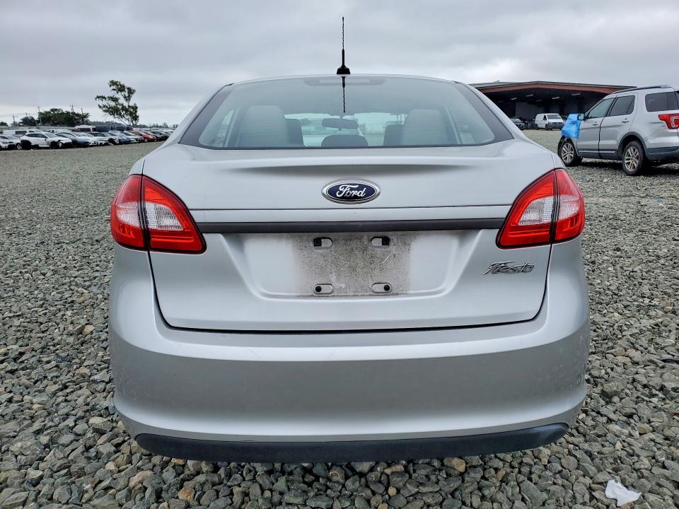 52182776 :رقم المزاد ، 3FADP4AJXDM214899 vin ، 2013 Ford Fiesta مزاد بيع
