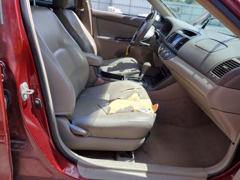 54418536 :رقم المزاد ، 4T1BE32K95U061126 vin ، 2005 Toyota Camry مزاد بيع