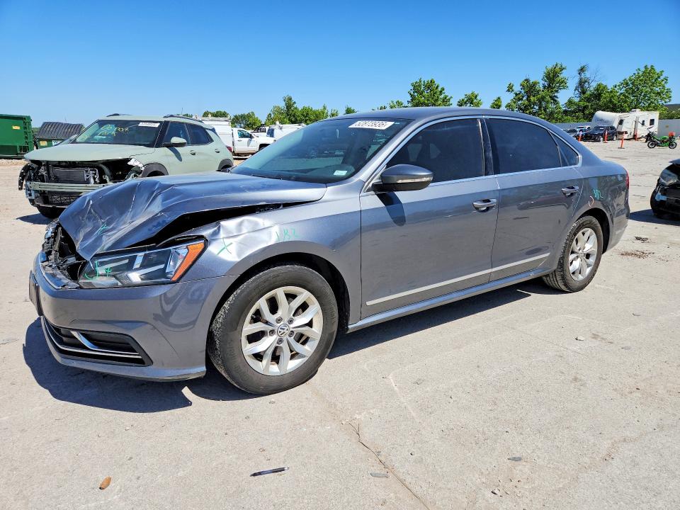 52873936 :رقم المزاد ، 1VWAT7A35GC053408 vin ، 2016 Volkswagen Passat مزاد بيع