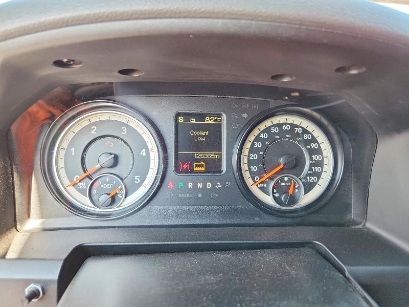 48640376 :رقم المزاد ، 3C6UR5CL5HG680289 vin ، 2017 Ram 2500 مزاد بيع