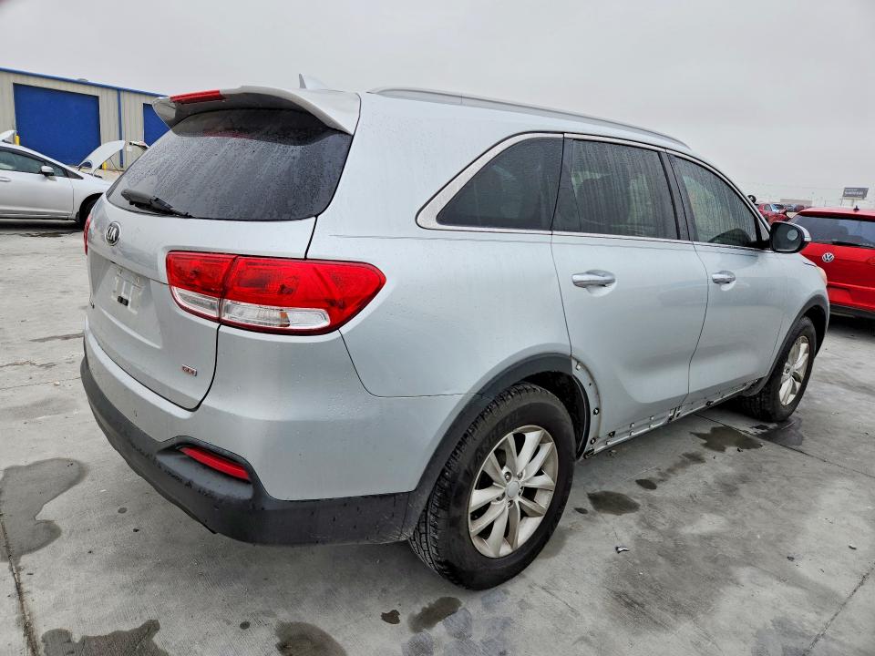 2017 Kia Sorento მანქანა იყიდება აუქციონზე, vin: 5XYPG4A39HG299388, აუქციონის ნომერი: 53454696