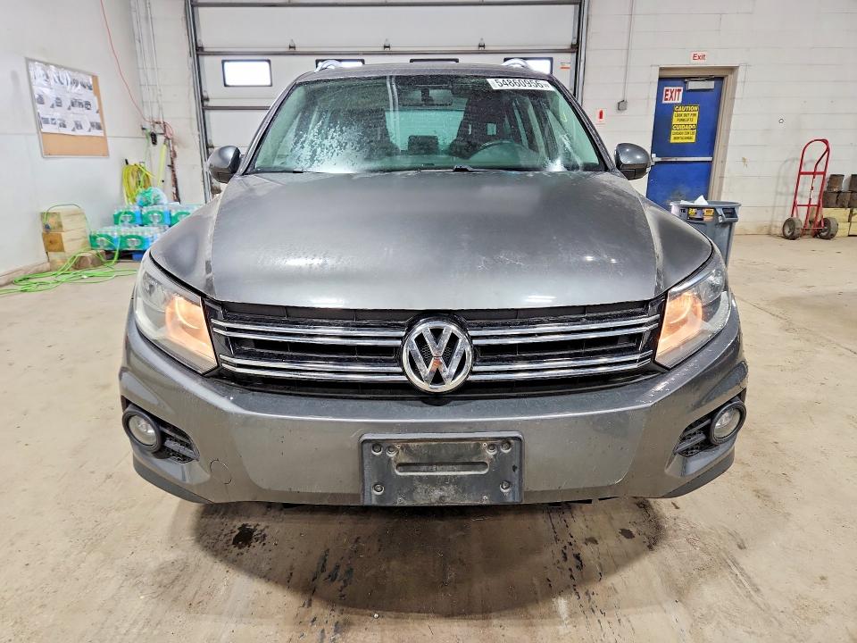 2015 Volkswagen Tiguan მანქანა იყიდება აუქციონზე, vin: WVGBV7AX1FW502497, აუქციონის ნომერი: 54860956
