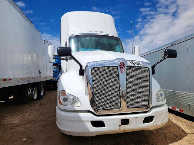 Продажа на аукционе авто 2015 Kenworth T680, vin: 1XKYA48X7FJ443729, номер лота: 50594886