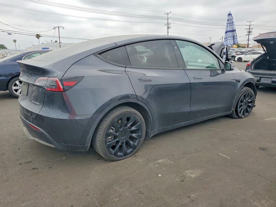 54003606 :رقم المزاد ، 7SAYGDEE7RF036070 vin ، 2024 Tesla Model Y مزاد بيع