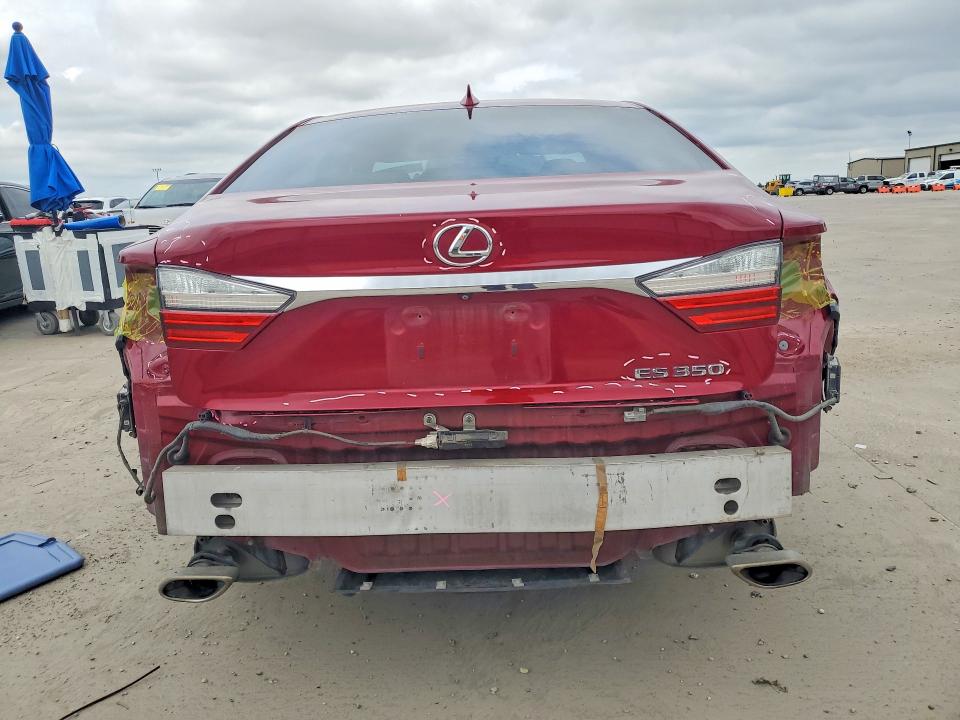 54334906 :رقم المزاد ، 58ABK1GG8JU105380 vin ، 2018 Lexus Es مزاد بيع