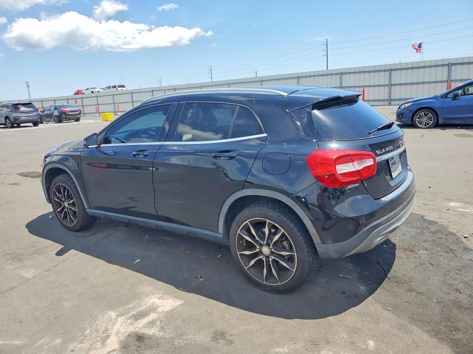 51806586 :رقم المزاد ، WDCTG4EB3HJ294794 vin ، 2017 Mercedes-benz Gla مزاد بيع