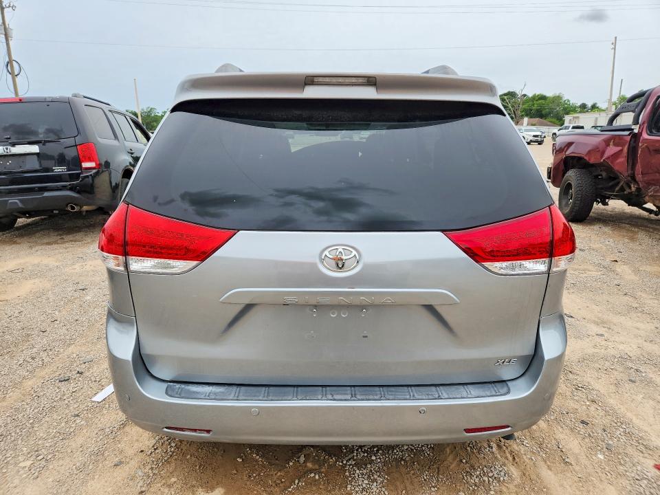 Продажа на аукционе авто 2013 Toyota Sienna, vin: 5TDYK3DC4DS323618, номер лота: 52769476