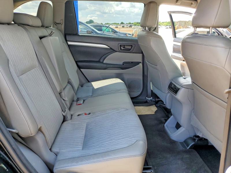 2015 Toyota Highlander მანქანა იყიდება აუქციონზე, vin: 5TDZKRFH9FS056270, აუქციონის ნომერი: 55047546