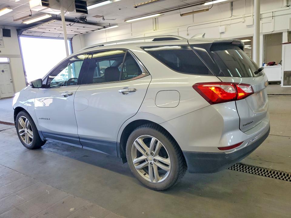 2018 Chevrolet Equinox მანქანა იყიდება აუქციონზე, vin: 2GNAXMEV9J6311888, აუქციონის ნომერი: 52181376
