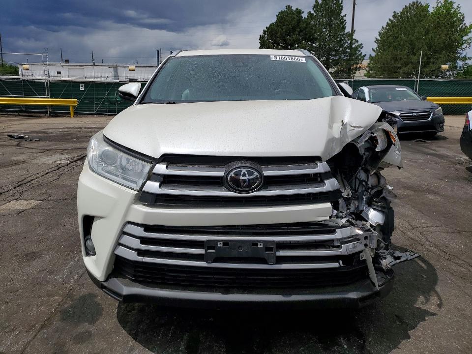 51651866 :رقم المزاد ، 5TDJZRFH8KS584899 vin ، 2019 Toyota Highlander مزاد بيع