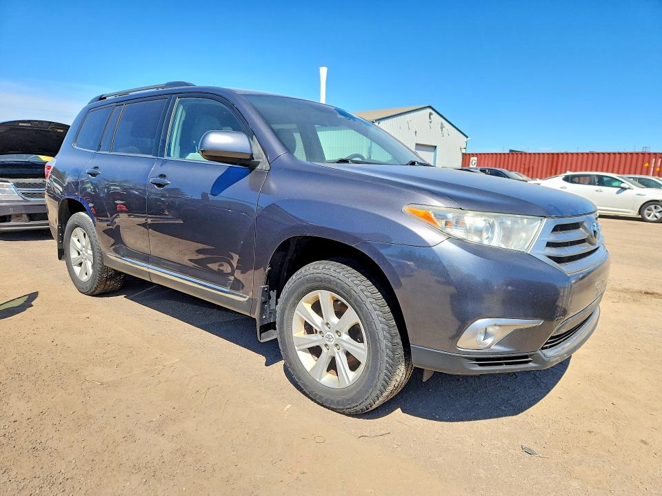 53213406 :رقم المزاد ، 5TDBK3EH3DS194769 vin ، 2013 Toyota Highlander مزاد بيع