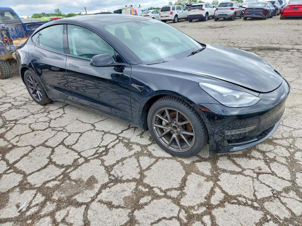 52053606 :رقم المزاد ، 5YJ3E1EA2MF063694 vin ، 2021 Tesla Model 3 مزاد بيع