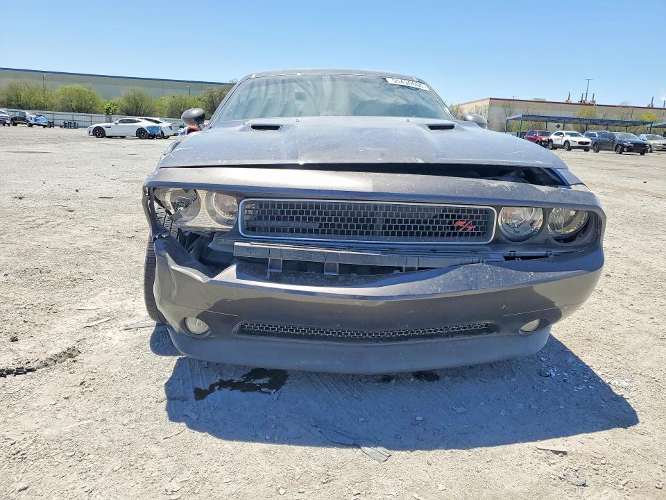 55430606 :رقم المزاد ، 2C3CDYBT1DH601186 vin ، 2013 Dodge Challenger مزاد بيع