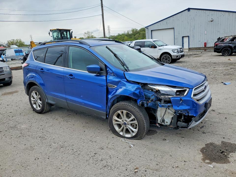 52151626 :رقم المزاد ، 1FMCU9GD5JUC90627 vin ، 2018 Ford Escape مزاد بيع