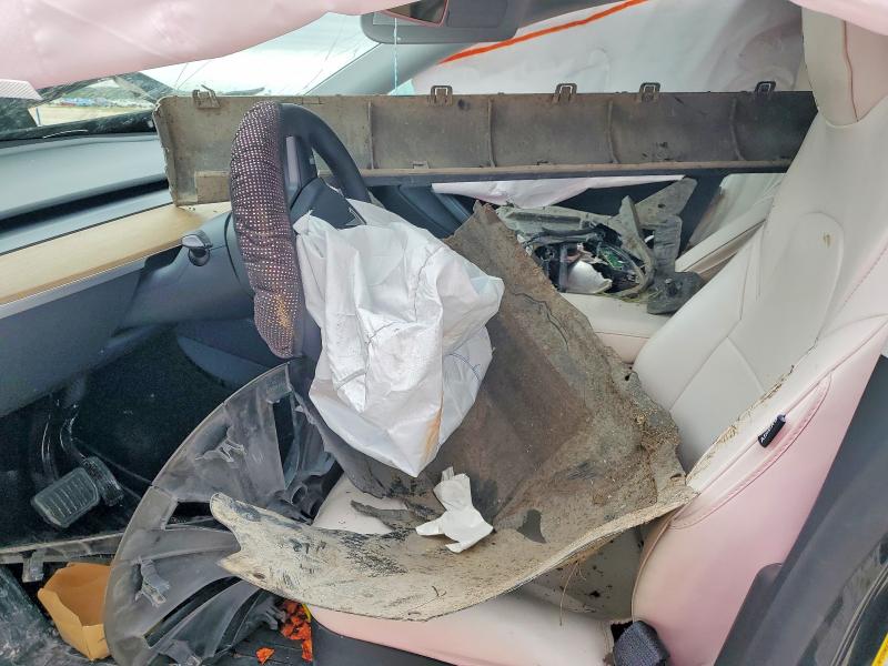 52863356 :رقم المزاد ، 7SAYGDEDXRA331457 vin ، 2024 Tesla Model Y مزاد بيع