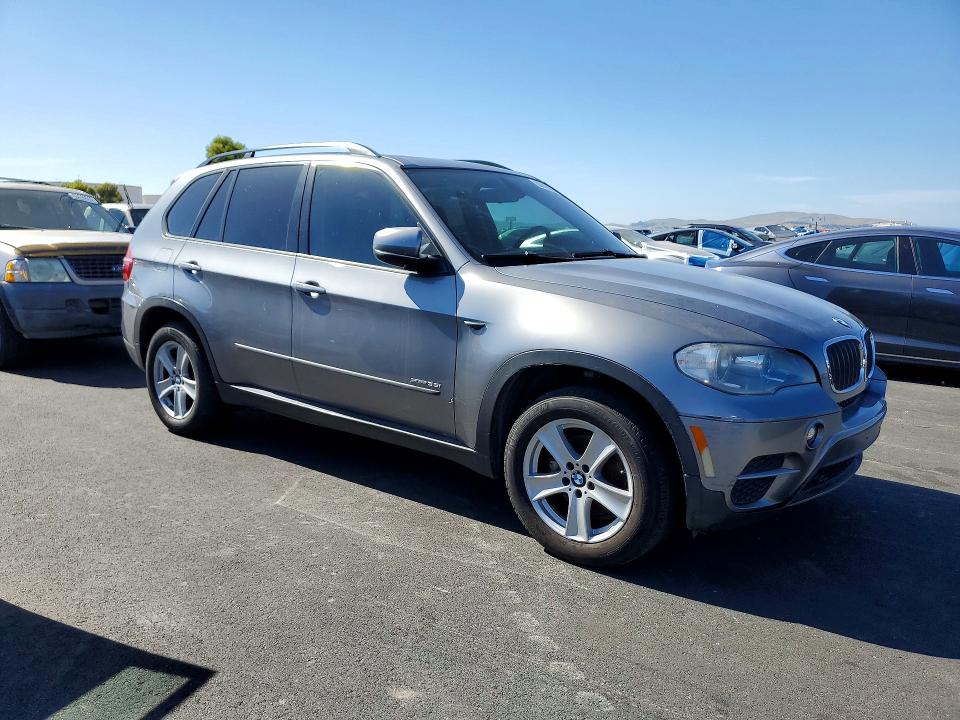 Продаж на аукціоні авто 2013 Bmw X5, vin: 5UXZV4C50D0B20623, номер лоту: 53913896