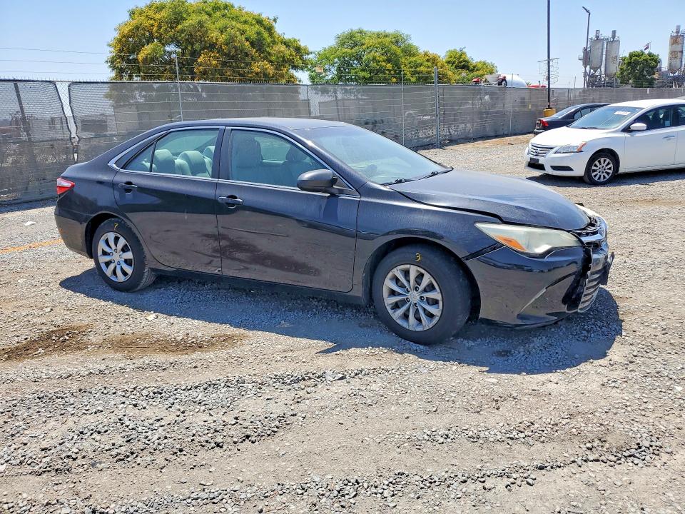 2015 Toyota Camry მანქანა იყიდება აუქციონზე, vin: 4T4BF1FK5FR444936, აუქციონის ნომერი: 54460866