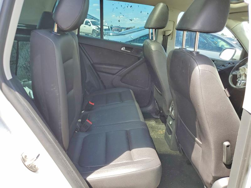 2017 Volkswagen Tiguan მანქანა იყიდება აუქციონზე, vin: WVGRV7AX7HK016737, აუქციონის ნომერი: 55512586