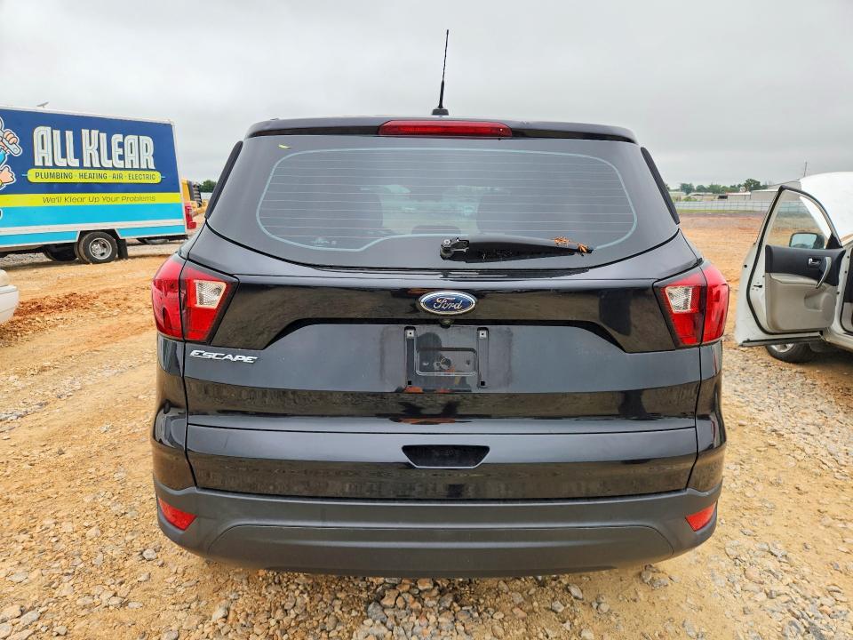 53309196 :رقم المزاد ، 1FMCU0F79KUB75134 vin ، 2019 Ford Escape مزاد بيع