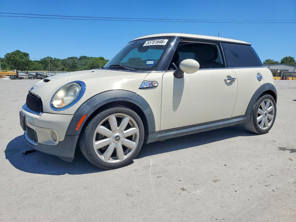53781646 :رقم المزاد ، WMWMF7C52ATZ71627 vin ، 2010 Mini Cooper مزاد بيع