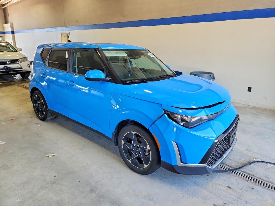 55306216 :رقم المزاد ، KNDJ33AU2R7221263 vin ، 2024 Kia Soul مزاد بيع
