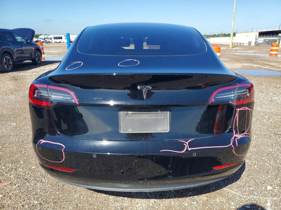54420366 :رقم المزاد ، 5YJ3E1EA8NF355965 vin ، 2022 Tesla Model 3 مزاد بيع