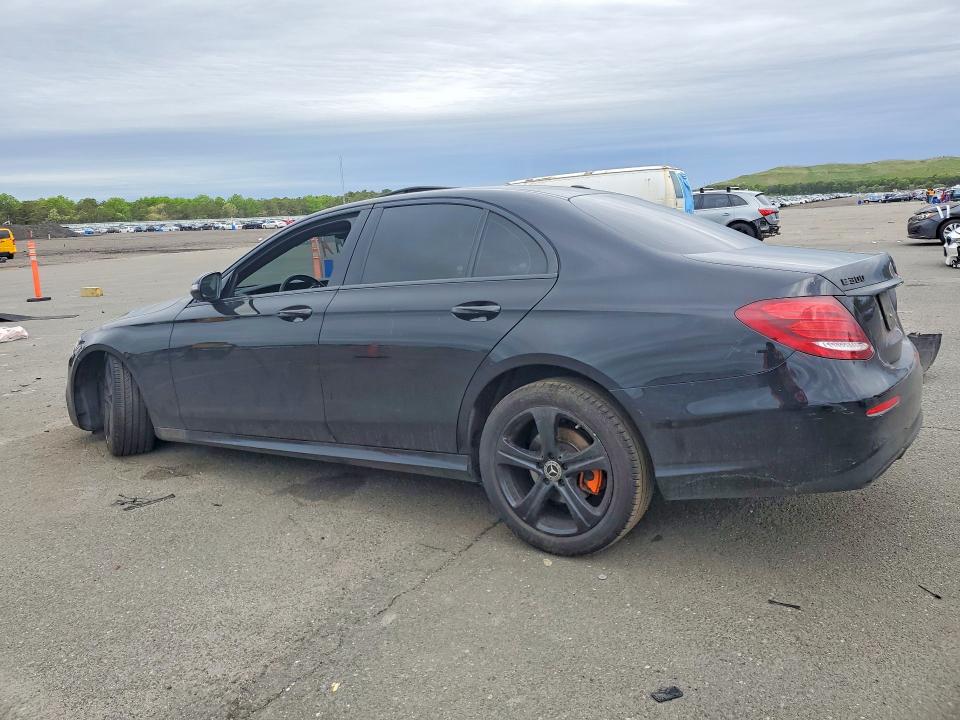 53779246 :رقم المزاد ، WDDZF4KB7KA512594 vin ، 2019 Mercedes-benz E مزاد بيع