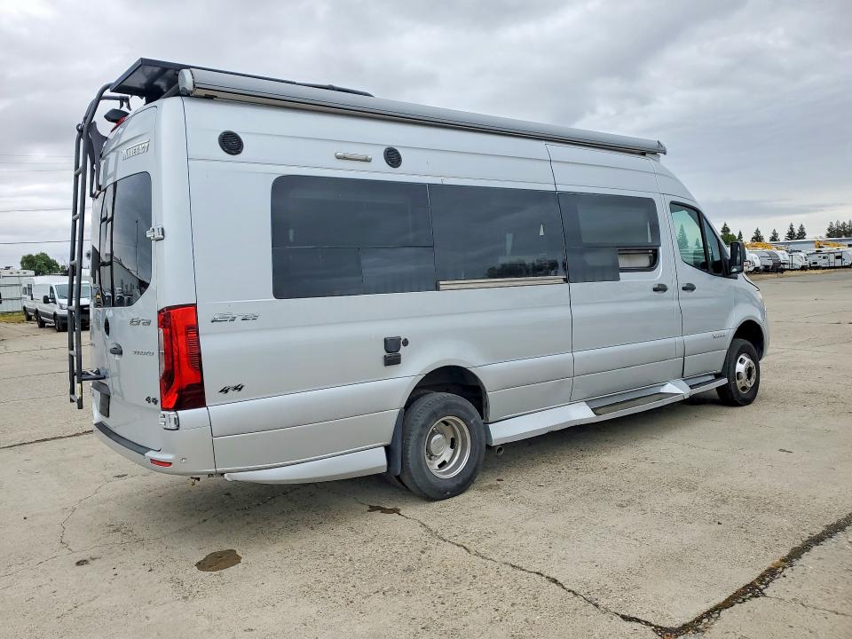 54836266 :رقم المزاد ، W1W8ED6Y2LP313138 vin ، 2020 Mercedes Benz Sprinter مزاد بيع