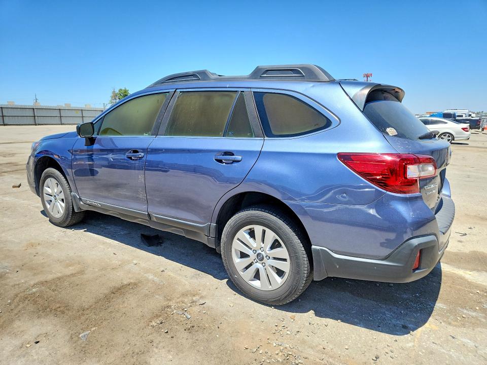 53519726 :رقم المزاد ، 4S4BSAAC7J3273918 vin ، 2018 Subaru Outback مزاد بيع