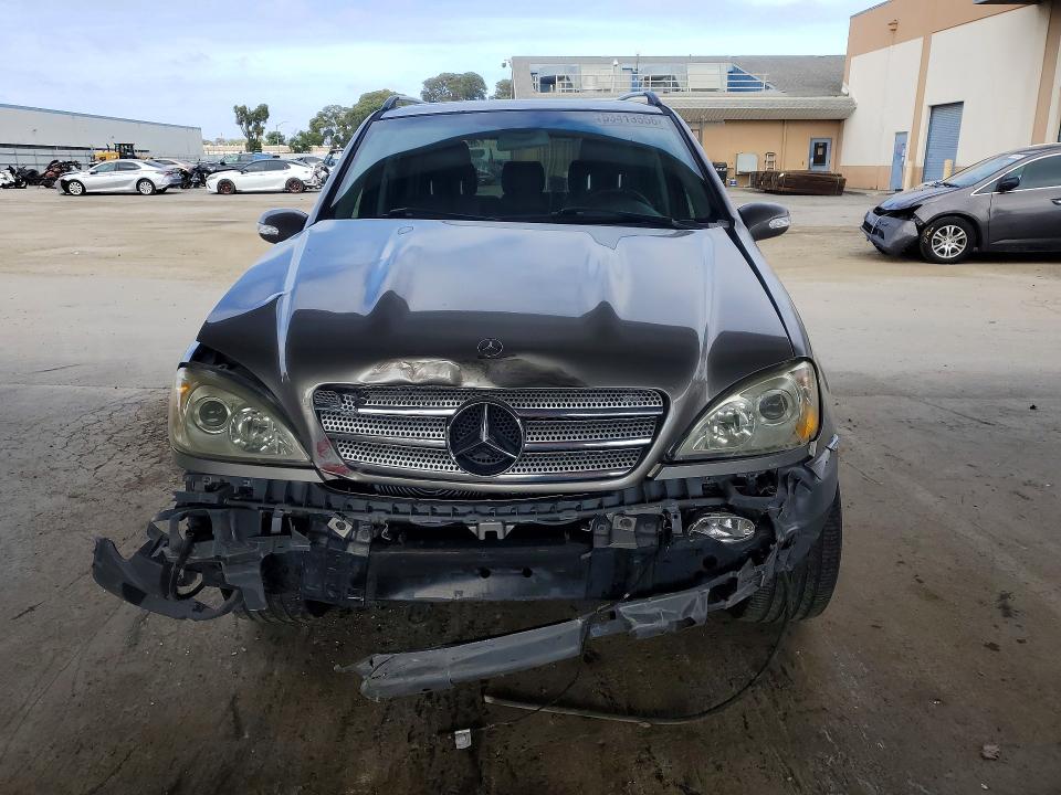 53413556 :رقم المزاد ، 4JGAB57E65A548403 vin ، 2005 Mercedes-benz Ml مزاد بيع