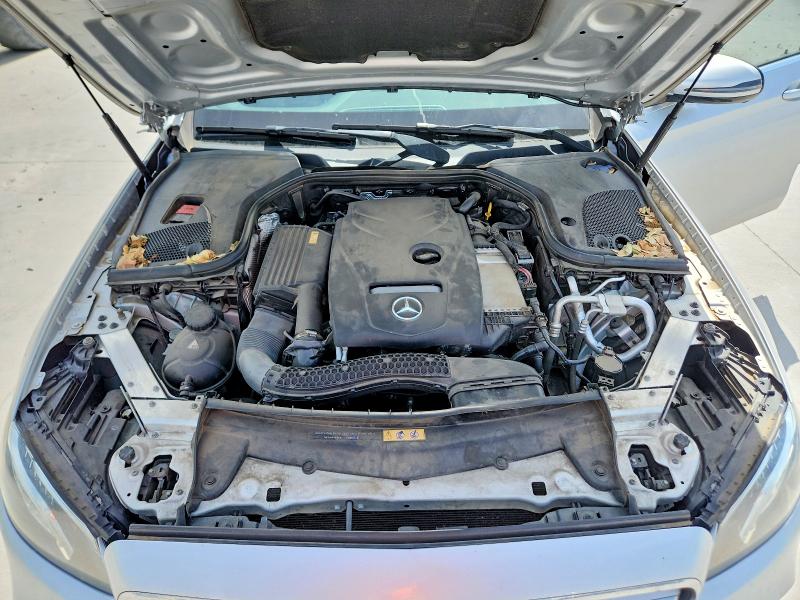 52462026 :رقم المزاد ، WDDZF4JB4HA042440 vin ، 2017 Mercedes-benz E مزاد بيع