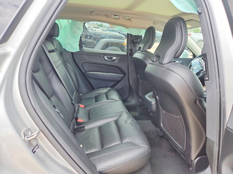 53176676 :رقم المزاد ، YV4A22RK9M1700725 vin ، 2021 Volvo Xc60 مزاد بيع