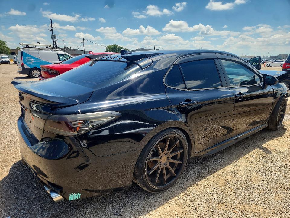 2020 Toyota Camry მანქანა იყიდება აუქციონზე, vin: 4T1G11AK2LU901624, აუქციონის ნომერი: 52267536