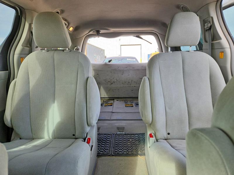 54777286 :رقم المزاد ، 5TDZK3DCXDS298485 vin ، 2013 Toyota Sienna مزاد بيع