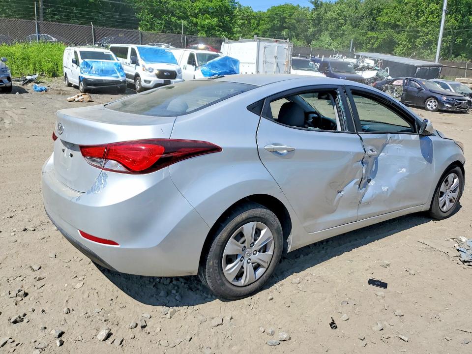 2016 Hyundai Elantra მანქანა იყიდება აუქციონზე, vin: 5NPDH4AE0GH670785, აუქციონის ნომერი: 53353196