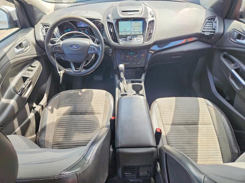 2017 Ford Escape მანქანა იყიდება აუქციონზე, vin: 1FMCU9JD9HUB55279, აუქციონის ნომერი: 54437466