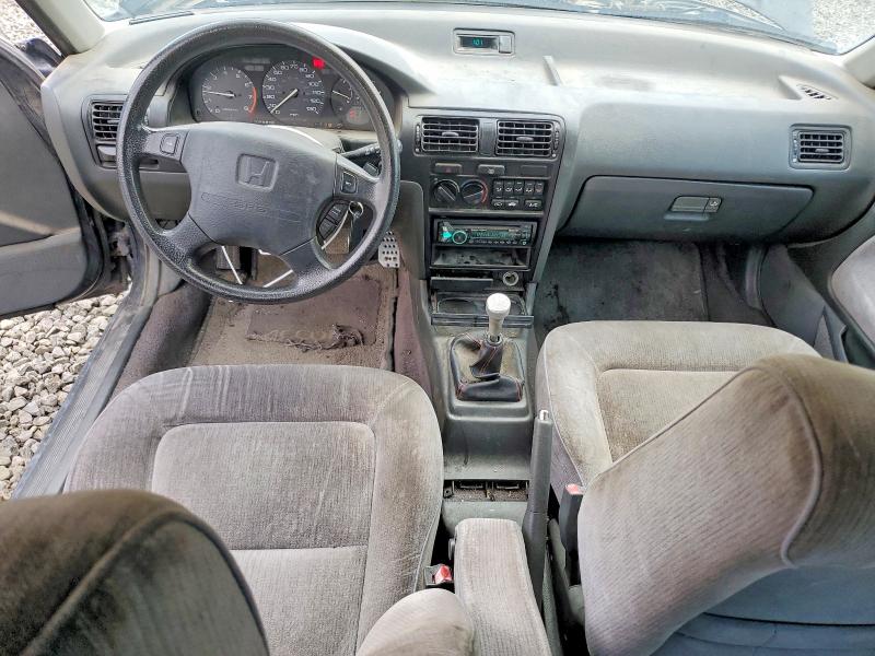 55071736 :رقم المزاد ، JHMCB7650NC011362 vin ، 1992 Honda Accord مزاد بيع
