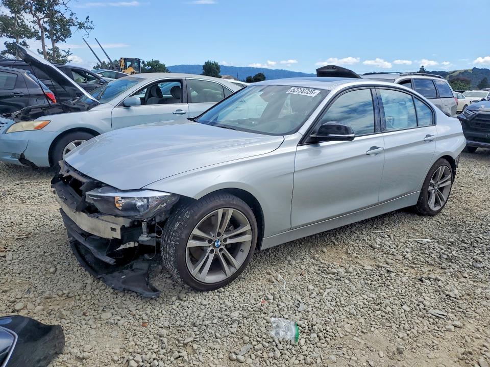 52230326 :رقم المزاد ، WBA3C1C5XCF431817 vin ، 2012 Bmw 328 مزاد بيع