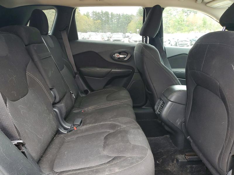 Продаж на аукціоні авто 2015 Jeep Cherokee, vin: 1C4PJMCB2FW750084, номер лоту: 52520366