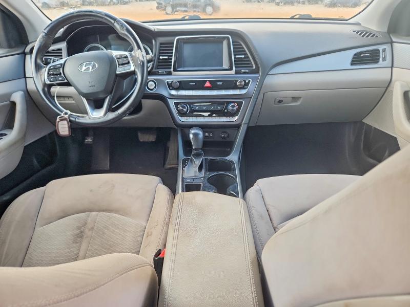 53525926 :رقم المزاد ، 5NPE34AF4JH667679 vin ، 2018 Hyundai Sonata مزاد بيع