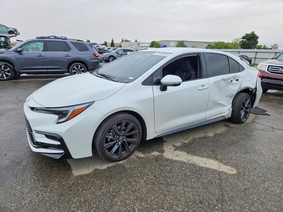 Продажа на аукционе авто 2026 Toyota Corolla Hybrid, vin: JTDBCMFE2T3132769, номер лота: 55105006