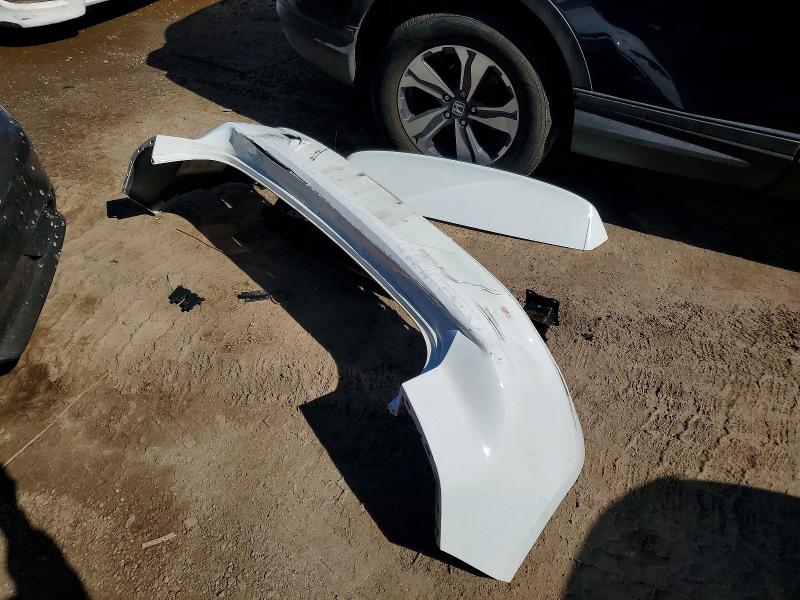 52058376 :رقم المزاد ، 3VWYT7AU5FM081617 vin ، 2015 Volkswagen Gti مزاد بيع