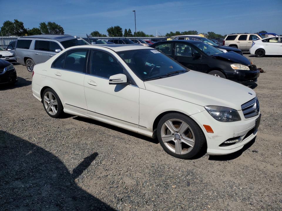 53104096 :رقم المزاد ، WDDGF5EB5BA511680 vin ، 2011 Mercedes-benz C مزاد بيع