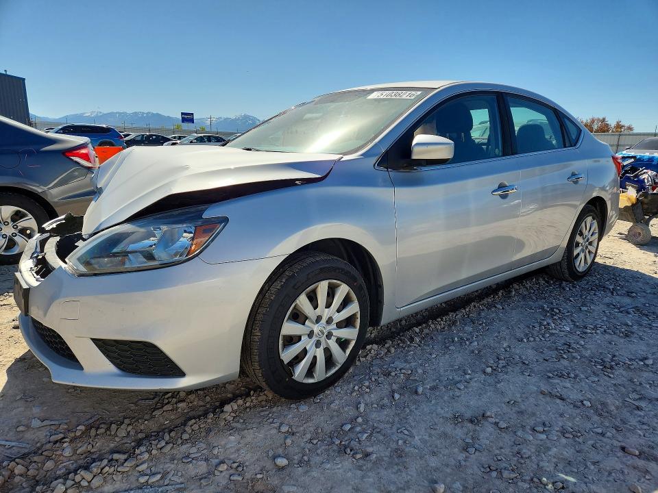 Продажа на аукционе авто 2017 Nissan Sentra, vin: 3N1AB7AP5HL657039, номер лота: 51038216