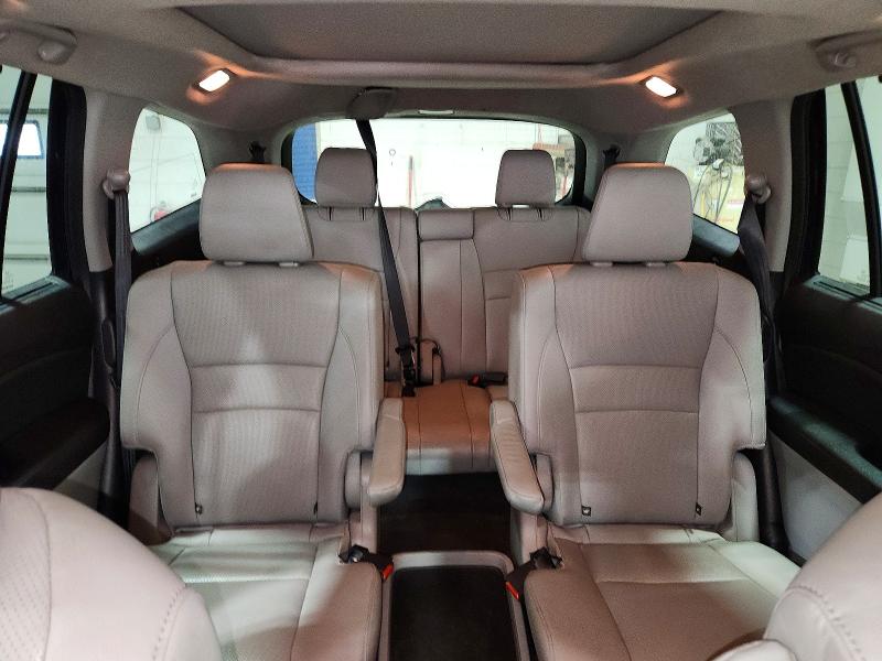 Продажа на аукционе авто 2018 Honda Pilot, vin: 5FNYF6H07JB023268, номер лота: 53969826