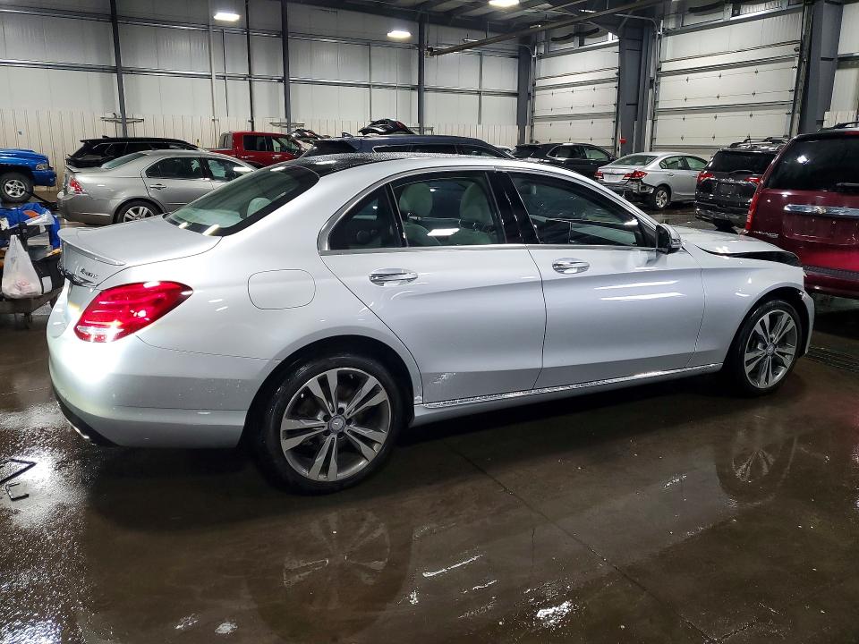 53077056 :رقم المزاد ، 55SWF4KB1GU154127 vin ، 2016 Mercedes-benz C مزاد بيع