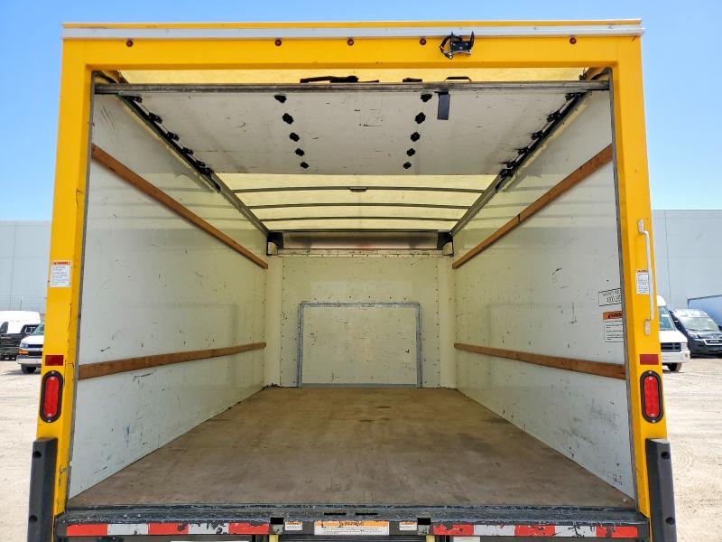 2022 Ford Econoline მანქანა იყიდება აუქციონზე, vin: 1FDWE3FN3NDC04013, აუქციონის ნომერი: 54721376
