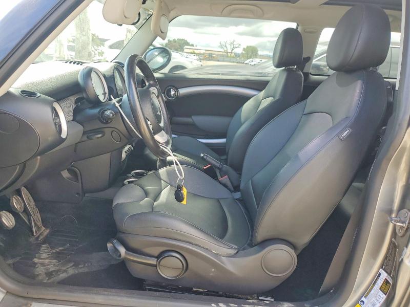 Продаж на аукціоні авто 2010 Mini Cooper, vin: WMWMF7C51ATX45580, номер лоту: 52239206