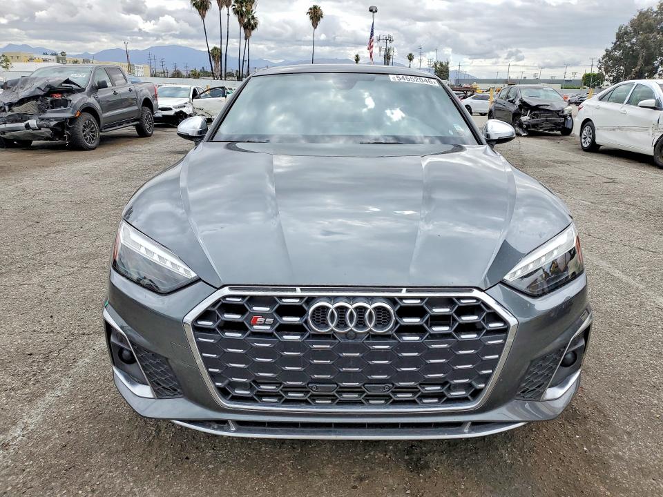 54552046 :رقم المزاد ، WAUA4CF56NA028154 vin ، 2022 Audi S5 مزاد بيع